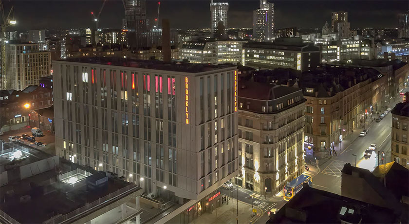 Dette Hotel Brooklyn Manchester Centrum tilbyder restaurant og 3 barer/lounger